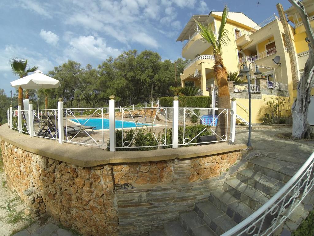 Golden Sun Apartment Parga Exterior photo