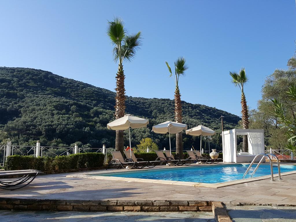 Golden Sun Apartment Parga Exterior photo