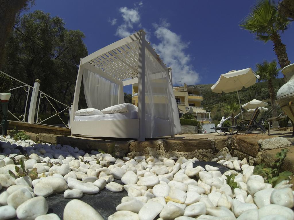 Golden Sun Apartment Parga Exterior photo