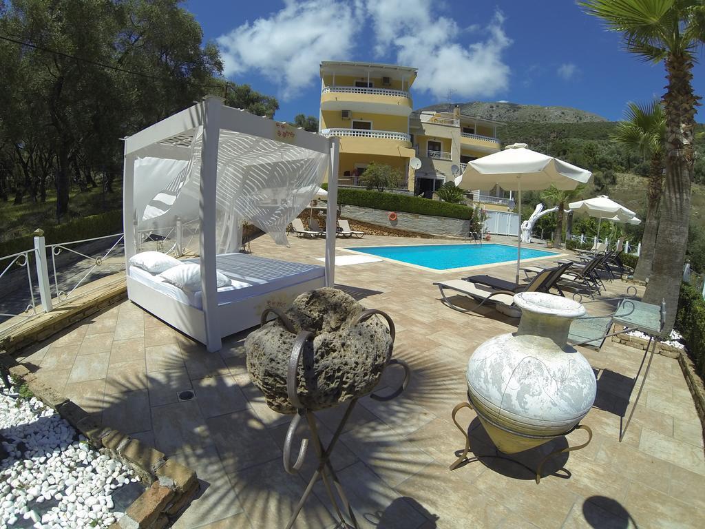 Golden Sun Apartment Parga Exterior photo
